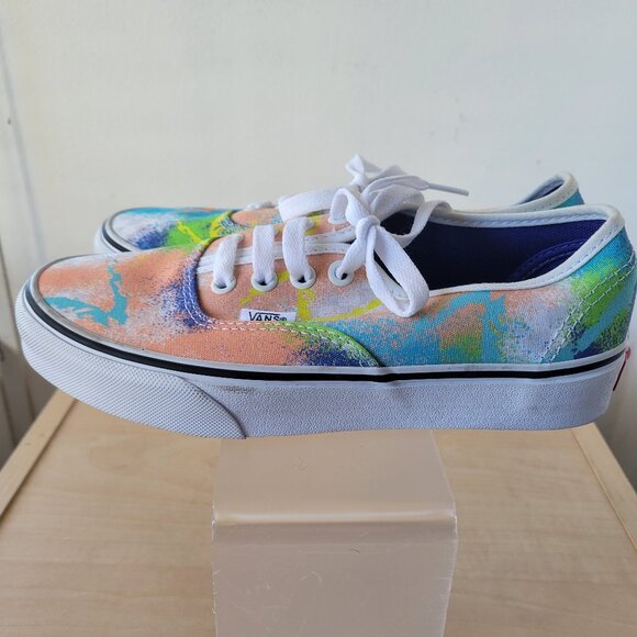 VANS Shoes - VANS Old Skool Multicolor Sneakers (Size: 6)